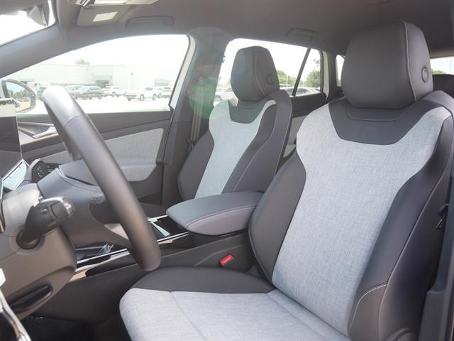 new 2025 Volkswagen ID.4 car, priced at $47,261