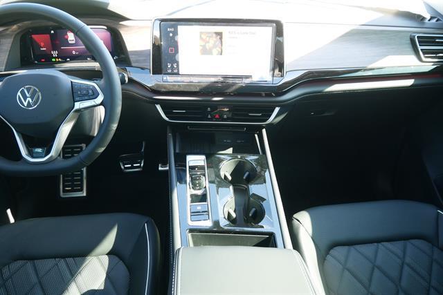 new 2025 Volkswagen Atlas car, priced at $51,856