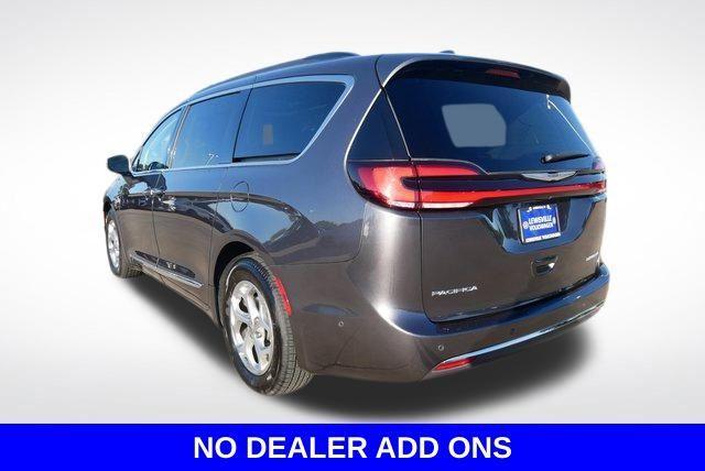 used 2022 Chrysler Pacifica car, priced at $25,999