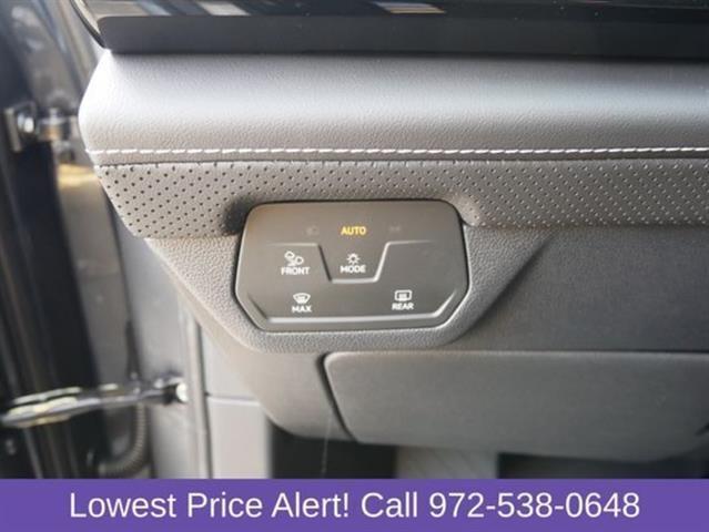 new 2025 Volkswagen Atlas car, priced at $42,521