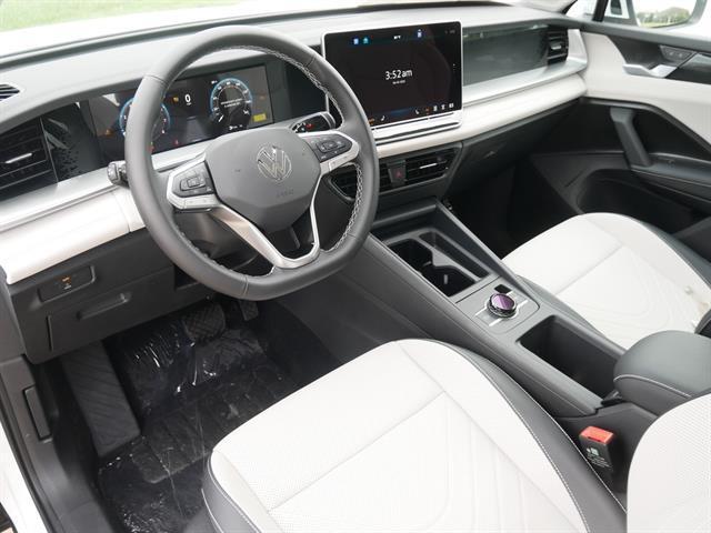 new 2025 Volkswagen Tiguan car, priced at $34,716