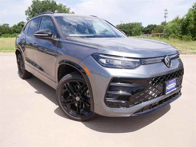 new 2025 Volkswagen Tiguan car, priced at $38,785