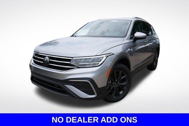 new 2024 Volkswagen Tiguan car, priced at $30,553