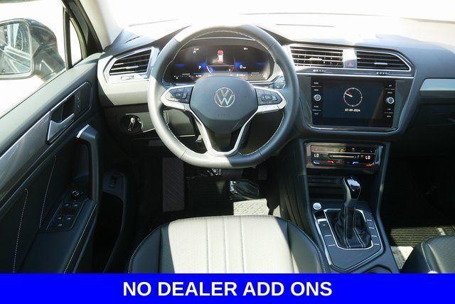 new 2024 Volkswagen Tiguan car, priced at $30,553