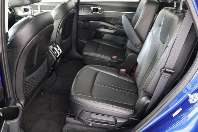 used 2023 Kia Sorento car, priced at $32,888