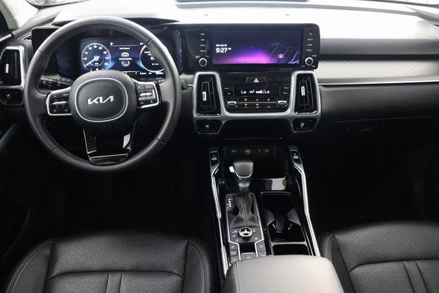 used 2023 Kia Sorento car, priced at $32,888
