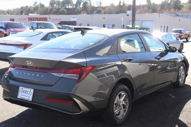 new 2024 Hyundai Elantra car, priced at $27,910