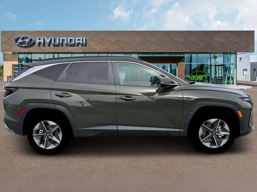 new 2026 Hyundai Tucson car, priced at $33,976