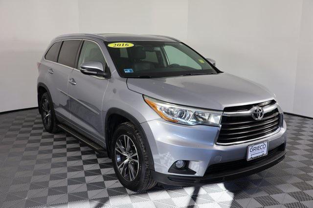 used 2016 Toyota Highlander car, priced at $18,965