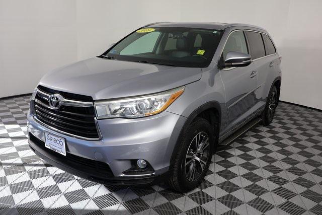 used 2016 Toyota Highlander car, priced at $18,965