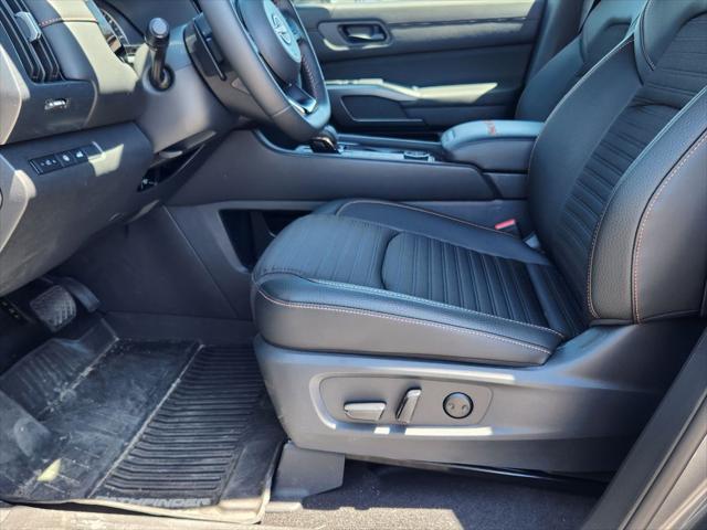 new 2025 Nissan Pathfinder car, priced at $46,505