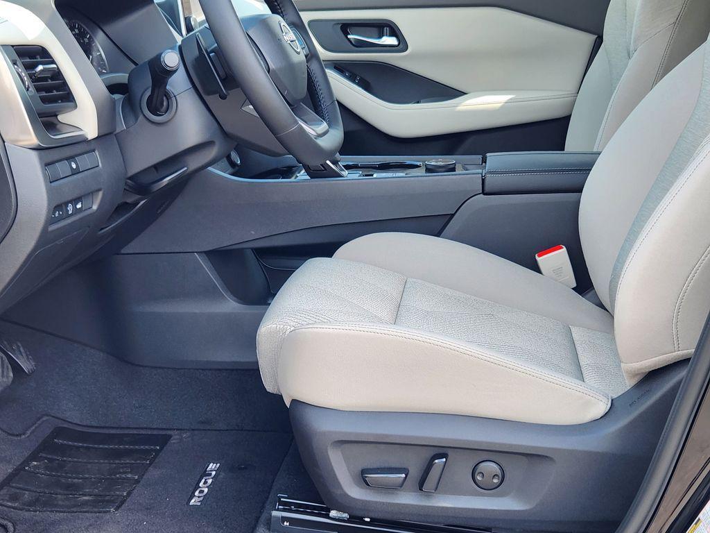 new 2025 Nissan Rogue car, priced at $33,385