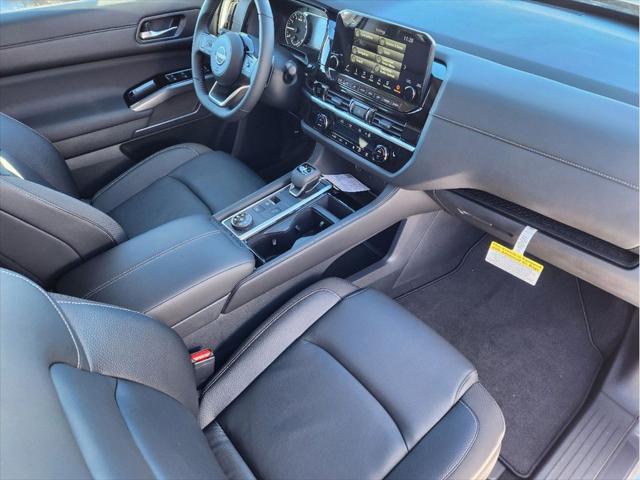 new 2025 Nissan Pathfinder car, priced at $49,600