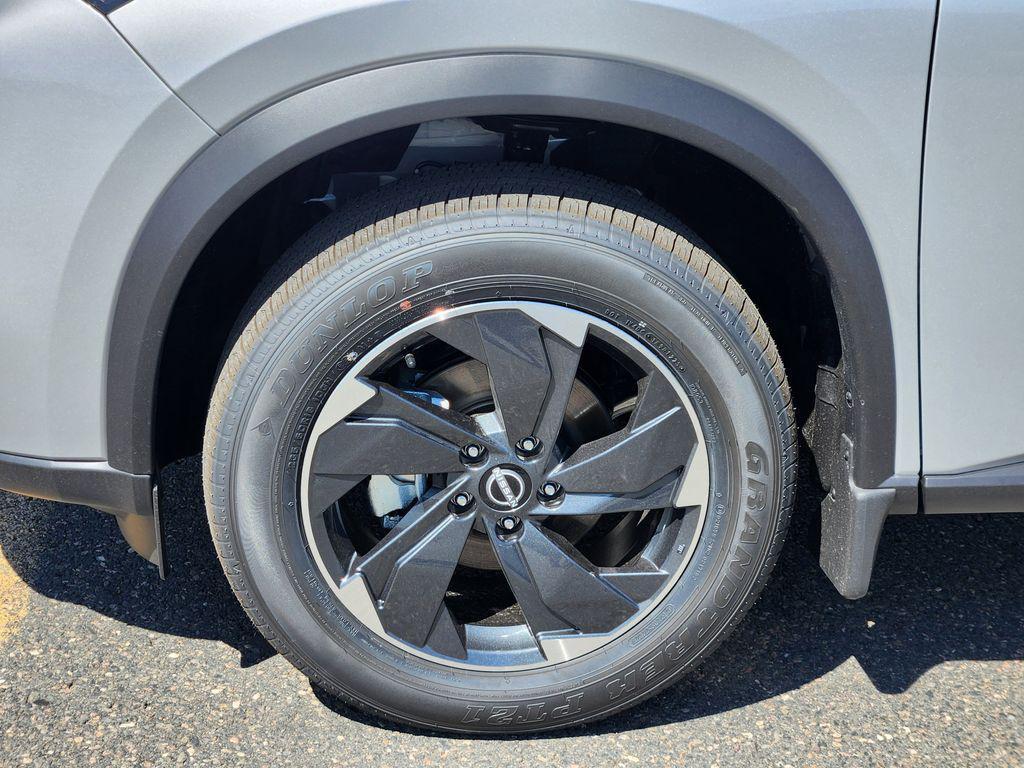 new 2025 Nissan Rogue car, priced at $33,385