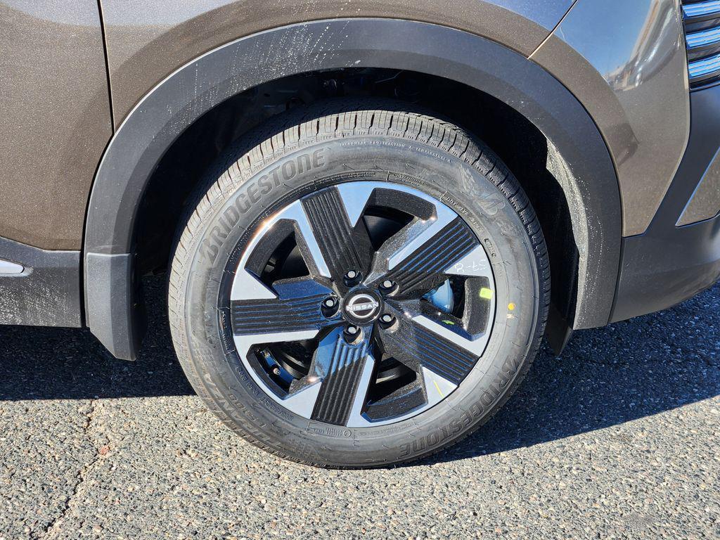 new 2026 Nissan Kicks car, priced at $29,485