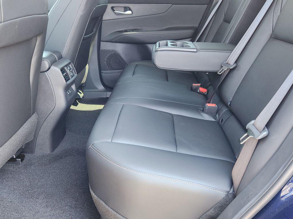 new 2025 Nissan Murano car, priced at $50,960