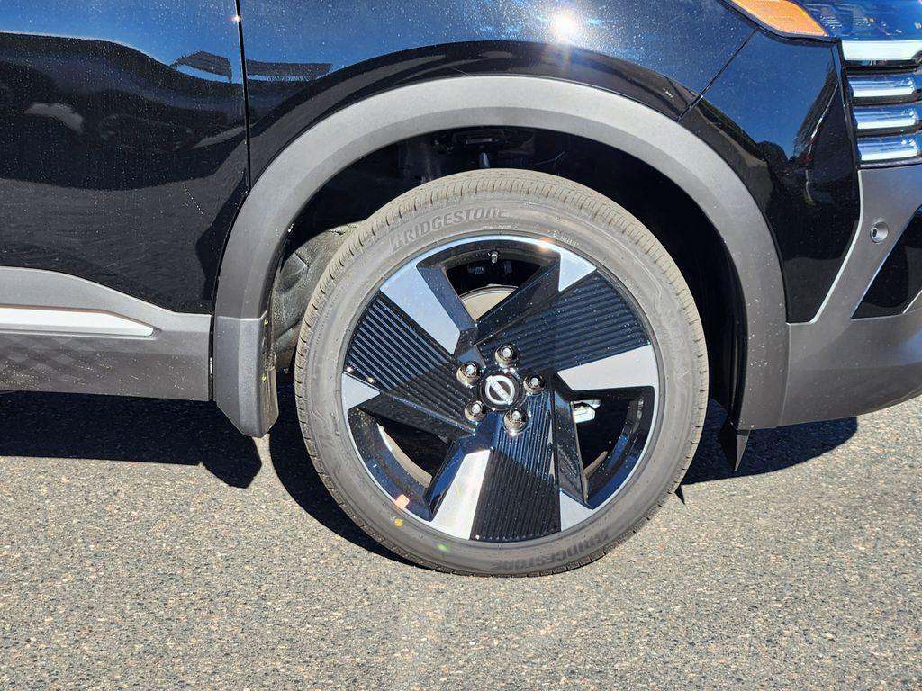 new 2026 Nissan Kicks car, priced at $31,385