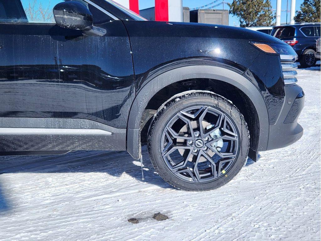 new 2025 Nissan Kicks car, priced at $30,295