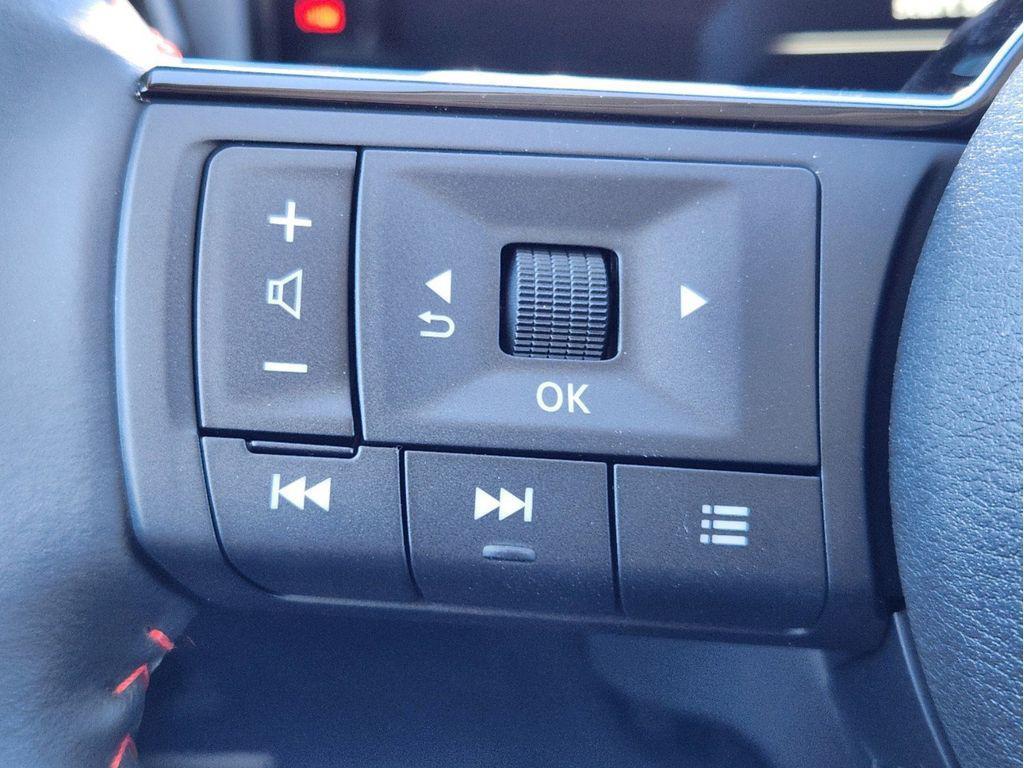 new 2025 Nissan Kicks car, priced at $30,295