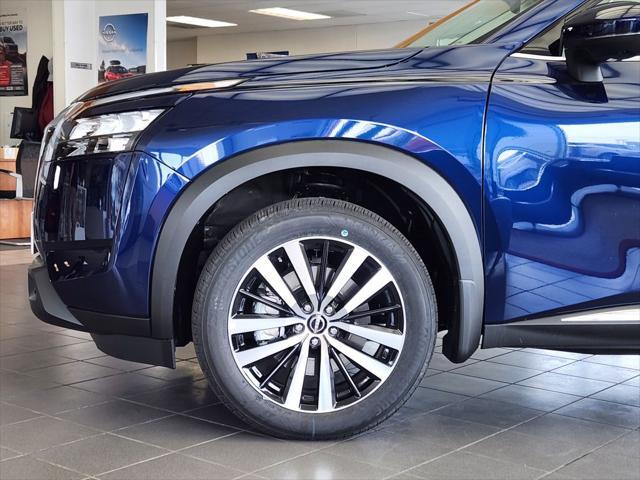 new 2025 Nissan Pathfinder car, priced at $54,605
