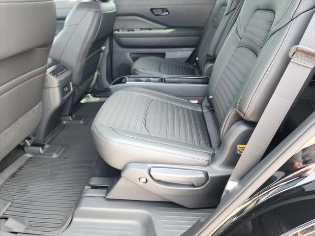 new 2025 Nissan Pathfinder car, priced at $46,505