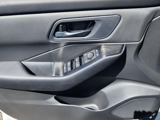 new 2025 Nissan Rogue car, priced at $32,200