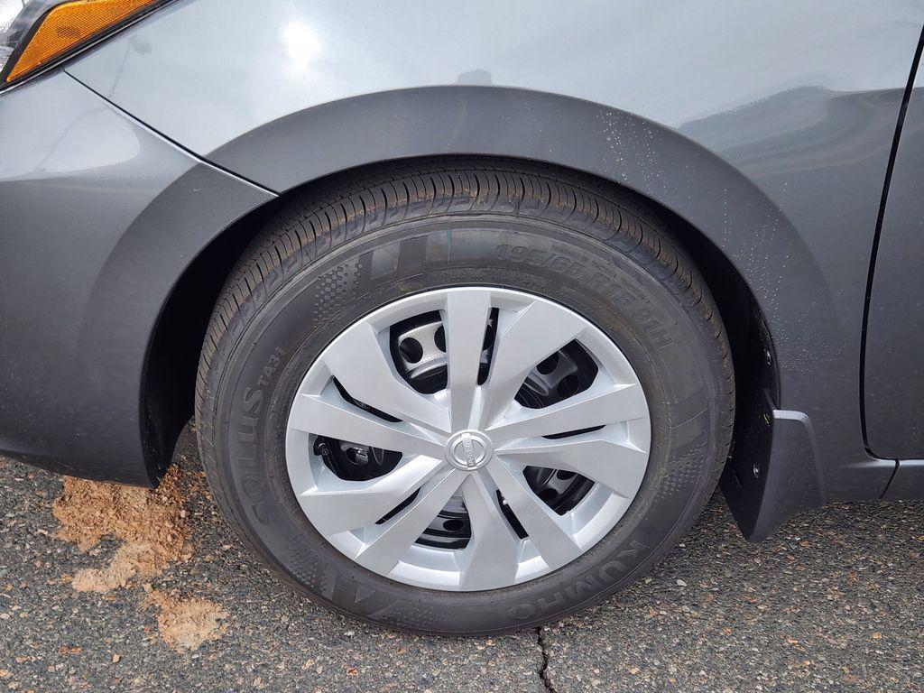 new 2025 Nissan Versa car, priced at $21,000