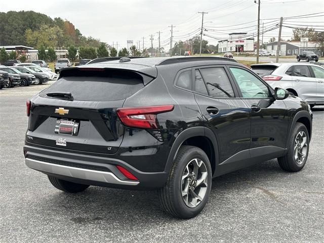 new 2025 Chevrolet Trax car, priced at $26,525