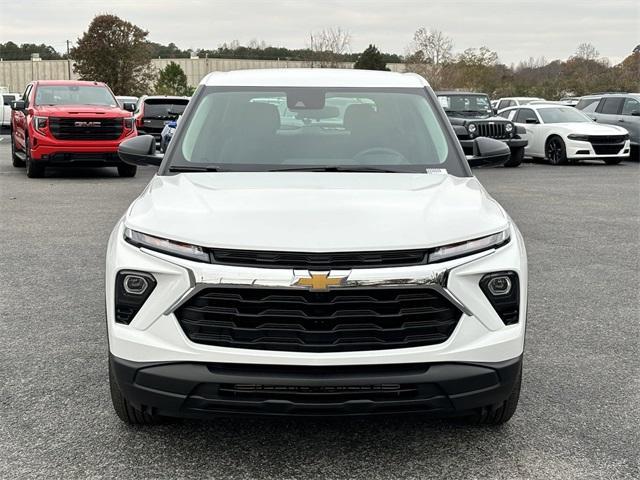 new 2025 Chevrolet TrailBlazer car, priced at $24,610