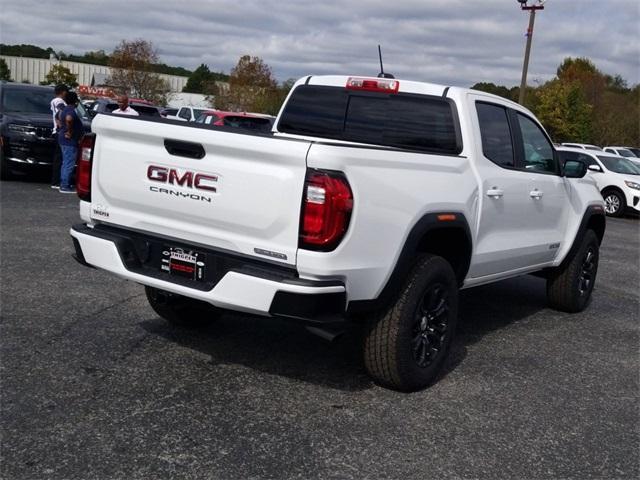 new 2024 GMC Canyon car