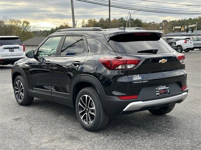 new 2025 Chevrolet TrailBlazer car, priced at $26,205