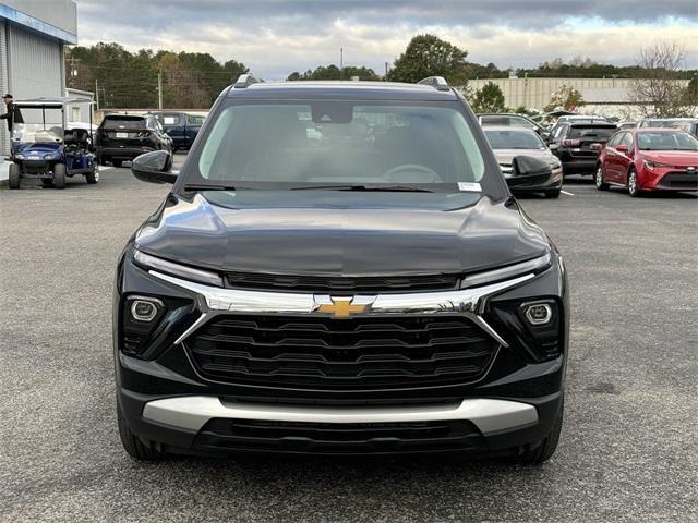 new 2025 Chevrolet TrailBlazer car, priced at $26,205