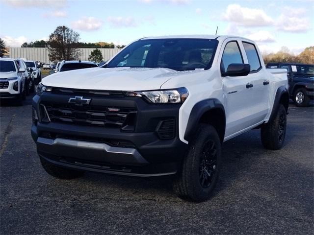 new 2024 Chevrolet Colorado car, priced at $40,005