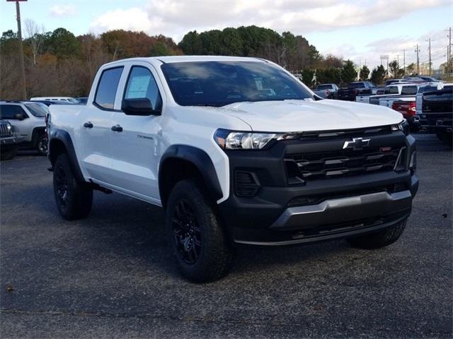 new 2024 Chevrolet Colorado car, priced at $40,005