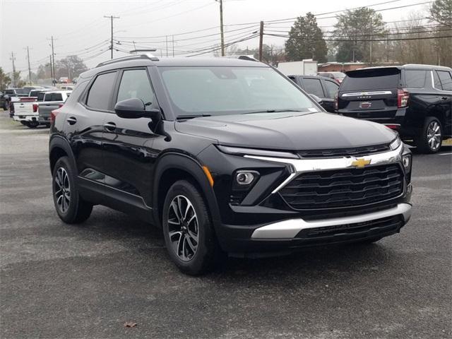 new 2025 Chevrolet TrailBlazer car, priced at $29,105