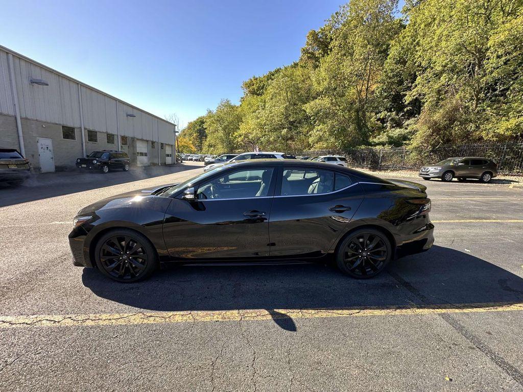used 2023 Nissan Maxima car, priced at $28,997