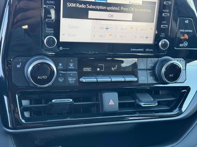 used 2022 Toyota Highlander Hybrid car, priced at $37,990