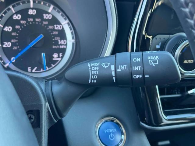 used 2022 Toyota Highlander Hybrid car, priced at $37,990