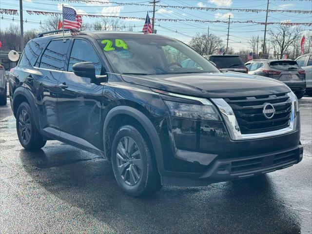 used 2024 Nissan Pathfinder car, priced at $30,790