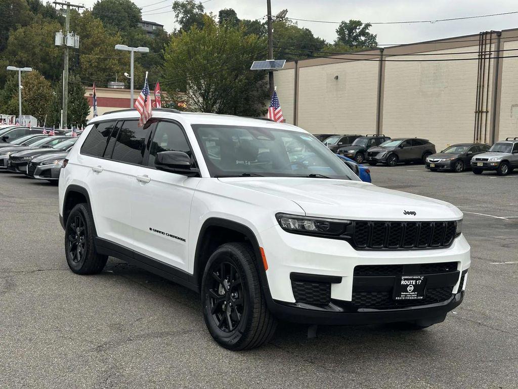 used 2024 Jeep Grand Cherokee L car, priced at $26,997
