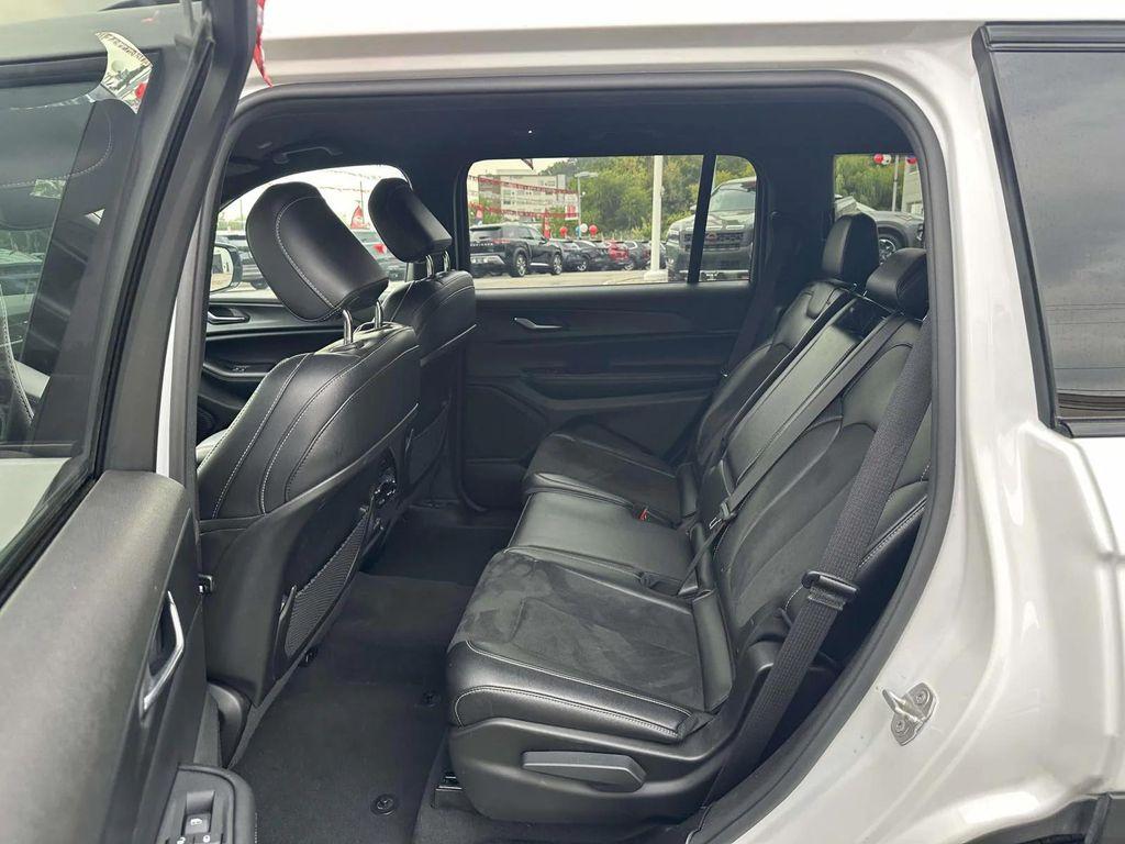 used 2024 Jeep Grand Cherokee L car, priced at $26,997