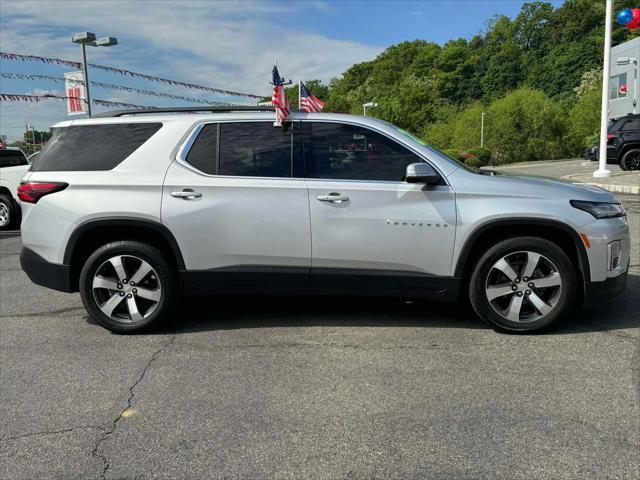 used 2022 Chevrolet Traverse car, priced at $29,990