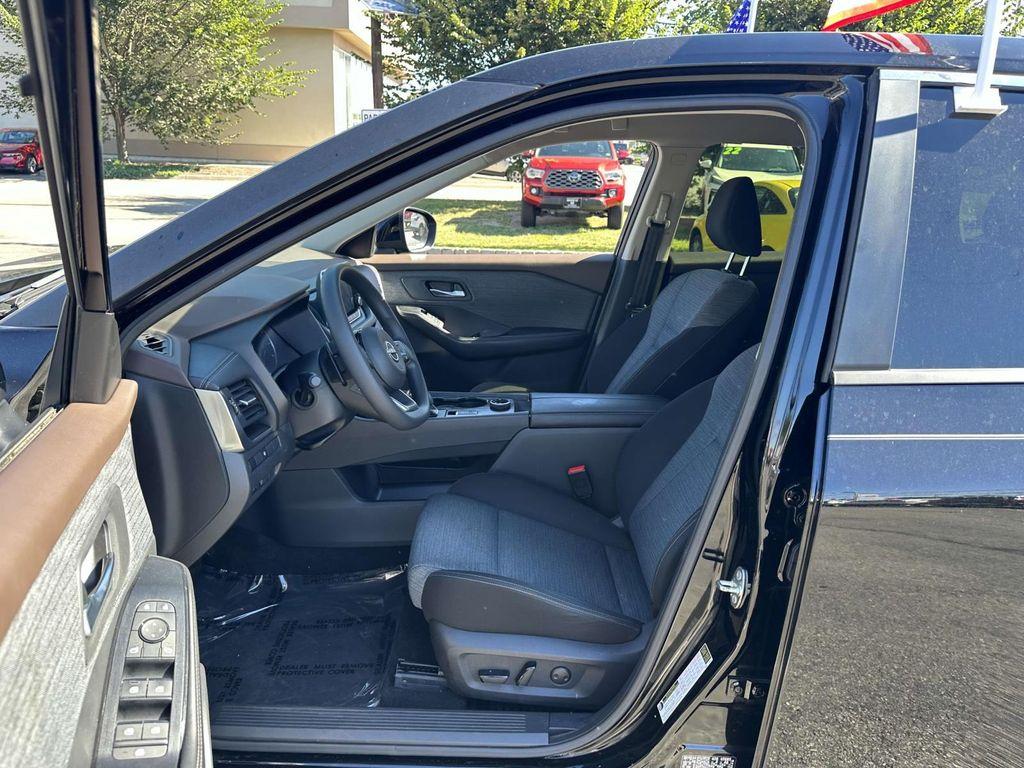 used 2023 Nissan Rogue car, priced at $17,995