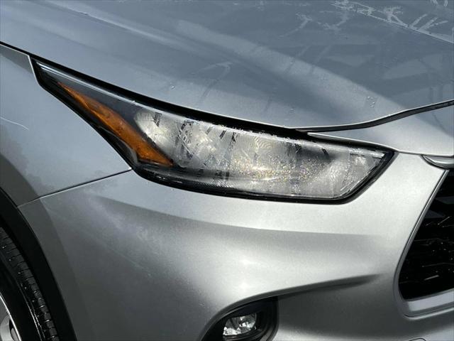 used 2020 Toyota Highlander car, priced at $25,990