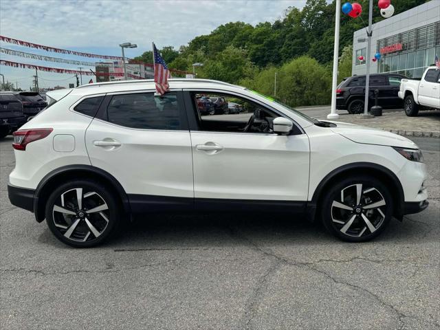 used 2022 Nissan Rogue Sport car, priced at $18,990