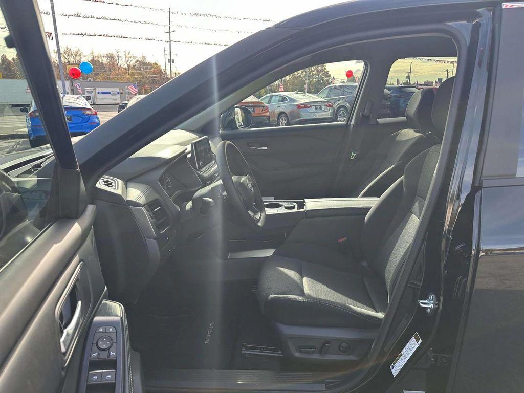 used 2025 Nissan Rogue car, priced at $22,997