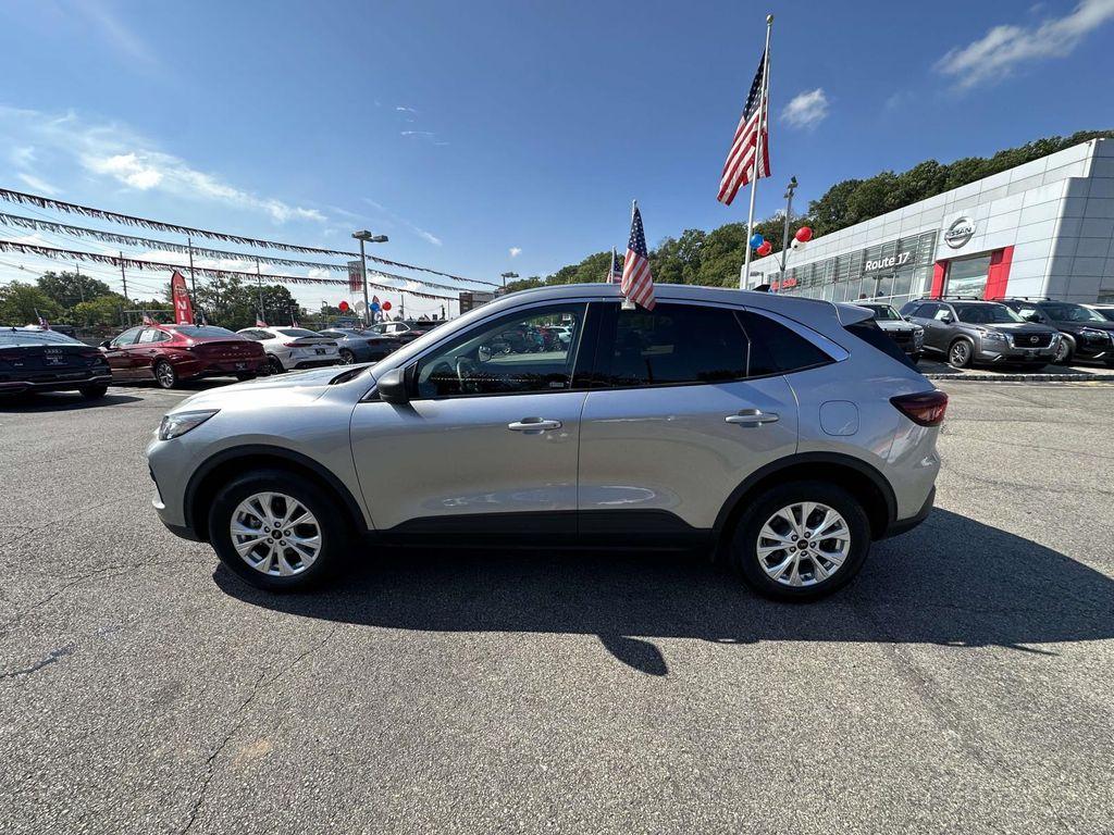 used 2024 Ford Escape car, priced at $19,997