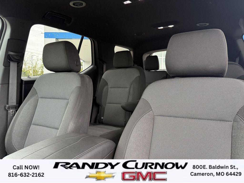 used 2023 Chevrolet Traverse car, priced at $32,995