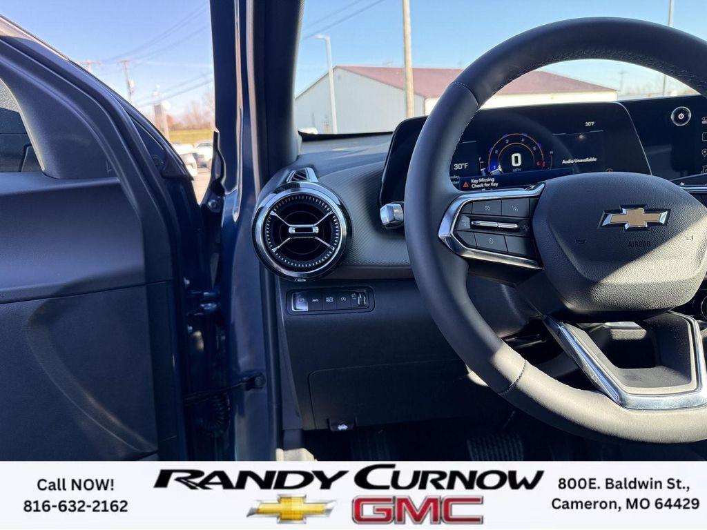 new 2026 Chevrolet Equinox car, priced at $36,190