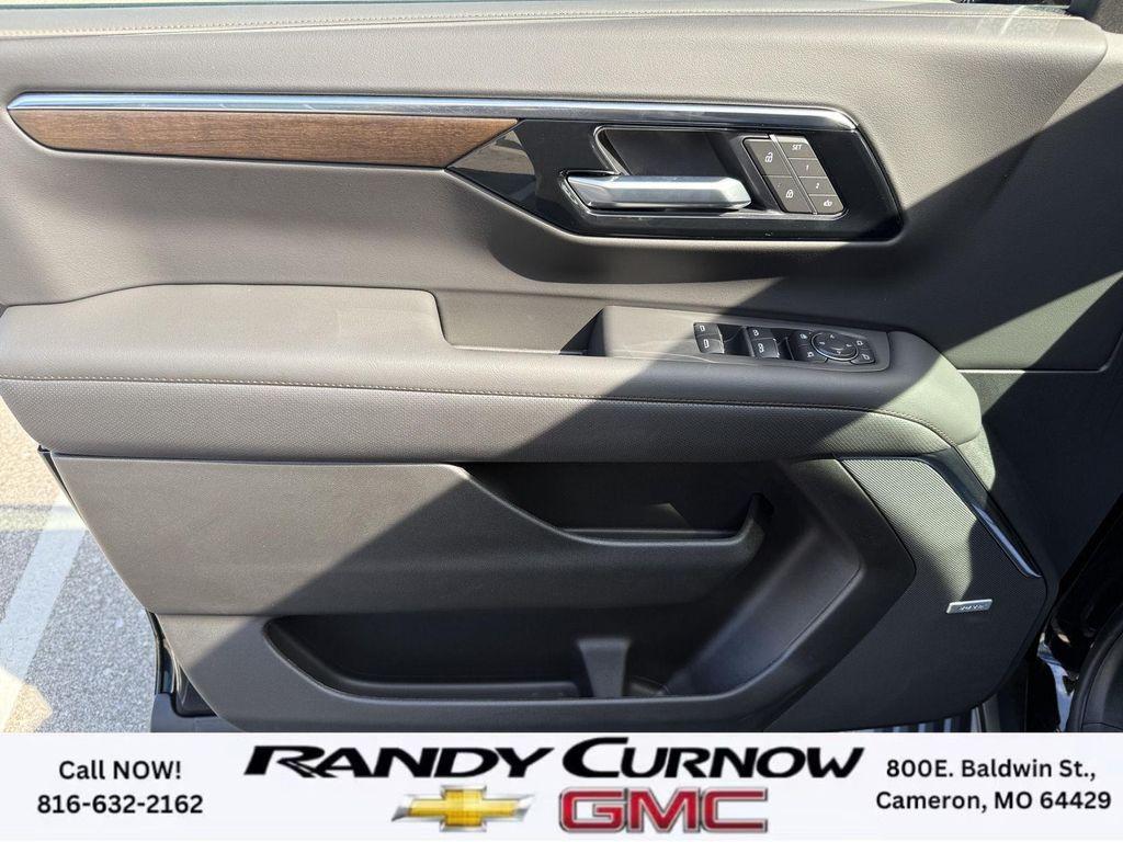 new 2025 Chevrolet Tahoe car, priced at $88,925